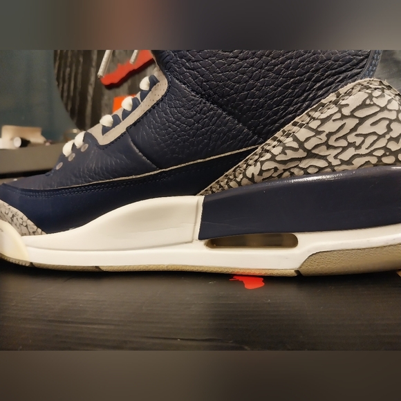 Retro Jordan 3 Georgetown Hoyas Size 10.5 - Picture 13 of 14